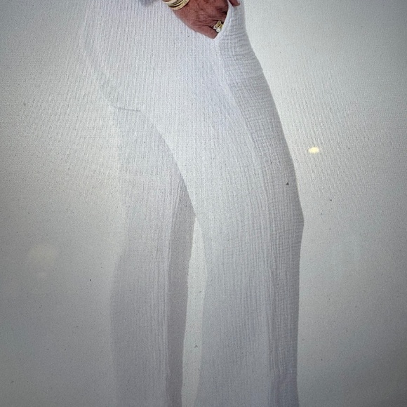 Chic White Women's Straight Leg Pants - Picture 1 of 3